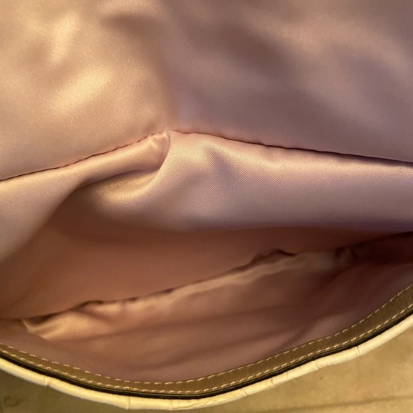 Coach Kristin #16803 Beige Leather Shoulder Handbag - Picture 7 of 12